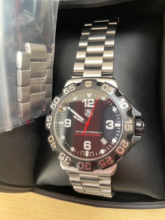 タグホイヤー フォーミュラ WAH111（高級時計）の商品画像 - 査定依頼日：2026年2月22日 - 最高査定価格：75,000円