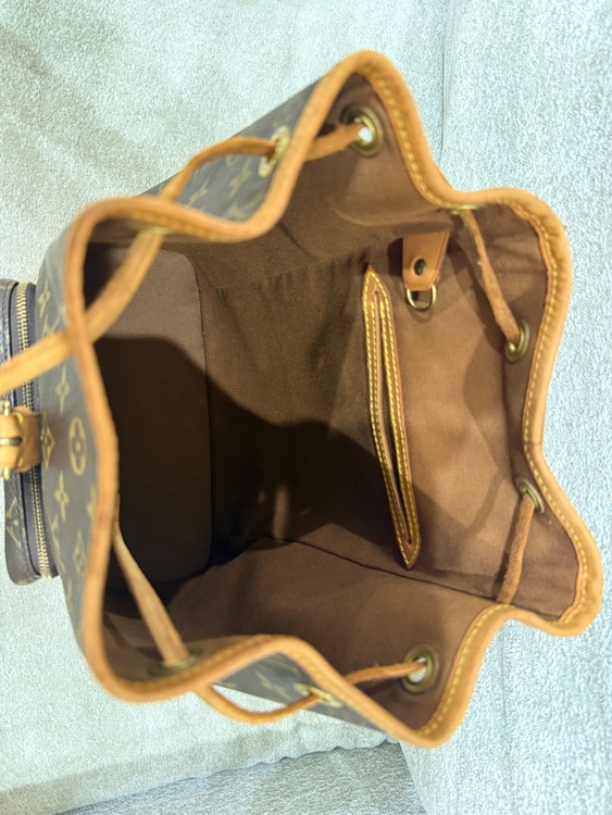 モンスリ（ブランドバッグ）の商品画像 - 査定依頼日：2026年4月16日 - 最高査定価格：95,000円