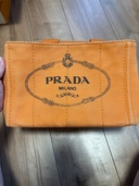 PRADA オレンジトートバッグ（ブランドバッグ）の商品画像 - 査定依頼日：2026年5月31日 - 最高査定価格：42,000円
