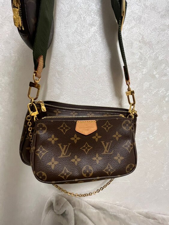 sp4220（ブランドバッグ）の商品画像 - 査定依頼日：2025年1月4日 - 最高査定価格：230,000円