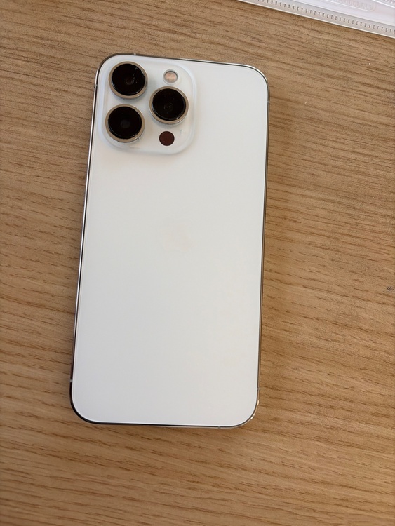 iPhone 13 Pro 256GB SIMフリー（スマホ）の商品画像 - 査定依頼日：2026年5月8日 - 最高査定価格：49,000円