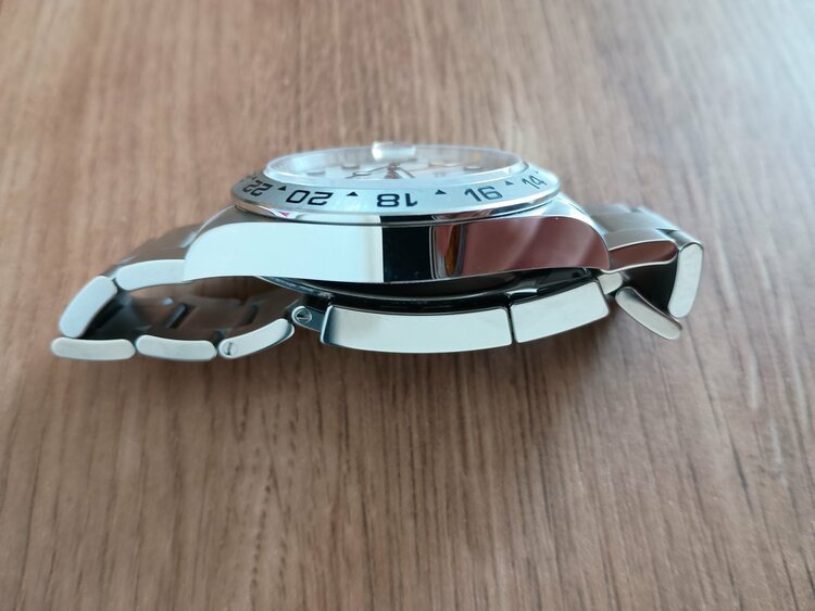 ロレックス エクスプローラー 22427（高級時計）の商品画像 - 査定依頼日：2026年3月7日 - 最高査定価格：1,760,000円