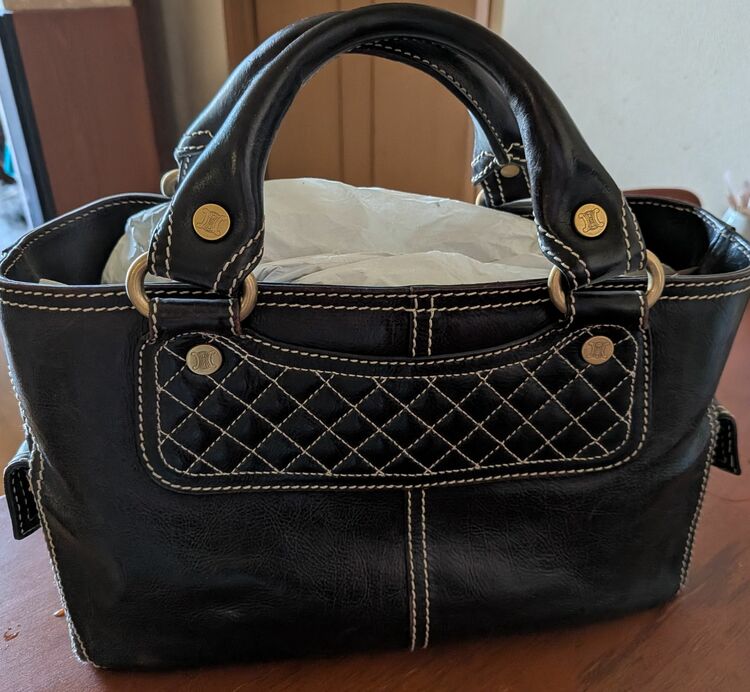 セリーヌ  （ブランドバッグ）の商品画像 - 査定依頼日：2025年11月15日 - 最高査定価格：30,000円