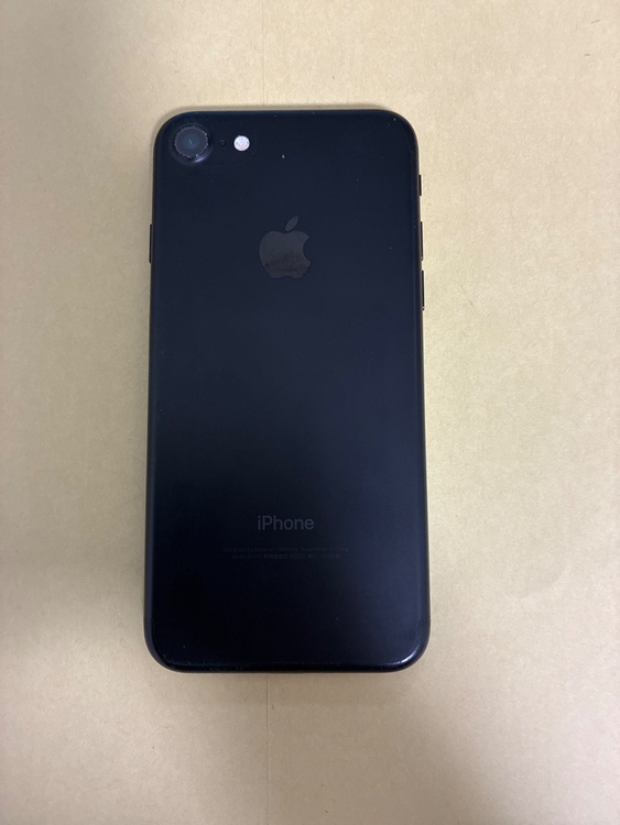 iPhone7（スマホ）の商品画像 - 査定依頼日：2026年8月17日 - 最高査定価格：1,500円