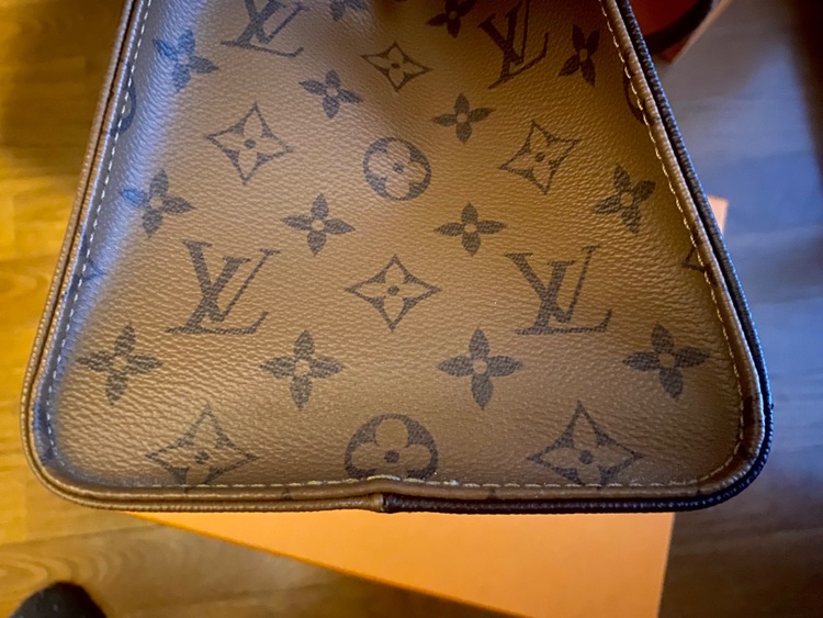 ルイヴィトン モノグラム （ブランドバッグ）の商品画像 - 査定依頼日：2025年11月24日 - 最高査定価格：250,000円