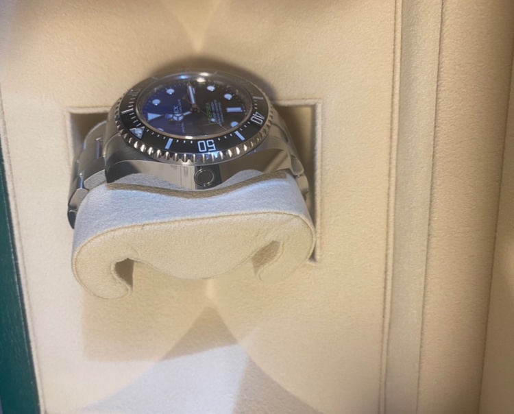 ロレックス シードゥエラー ディープシー13666（高級時計）の商品画像 - 査定依頼日：2025年12月7日 - 最高査定価格：2,400,000円