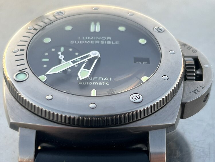 パネライ サブマーシブル pam00305（高級時計）の商品画像 - 査定依頼日：2025年2月12日 - 最高査定価格：580,000円
