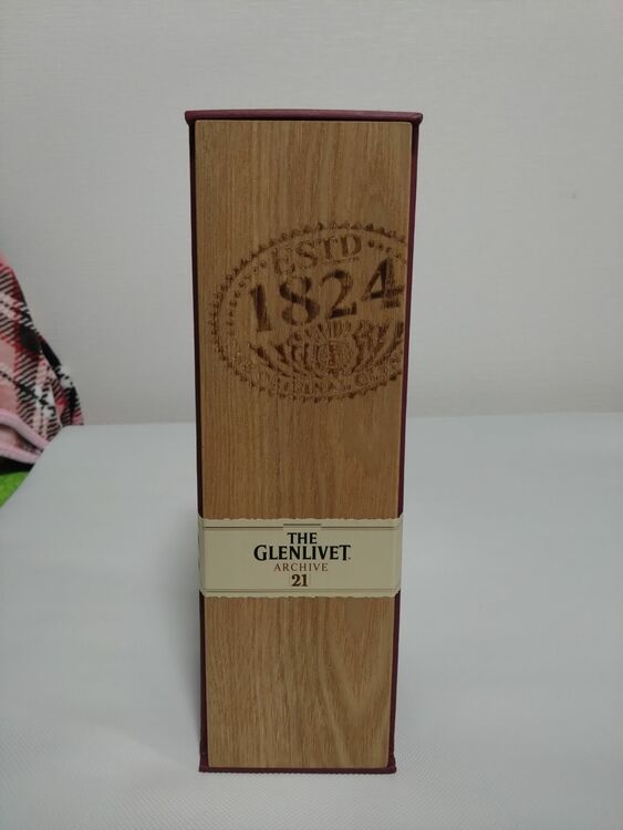 グレンリベット21年（お酒）の商品画像 - 査定依頼日：2025年11月17日 - 最高査定価格：14,000円