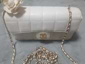 チョコバーショルダーバッグ（ブランドバッグ）の商品画像 - 査定依頼日：2025年2月13日 - 最高査定価格：220,000円