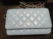 AP0250（ブランドバッグ）の商品画像 - 査定依頼日：2025年3月29日 - 最高査定価格：260,000円