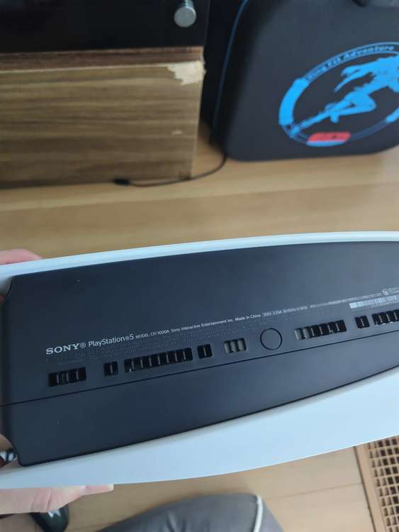 PlayStation5（ゲーム機本体・ゲームソフト）の商品画像 - 査定依頼日：2023年9月12日 - 最高査定価格：36,500円