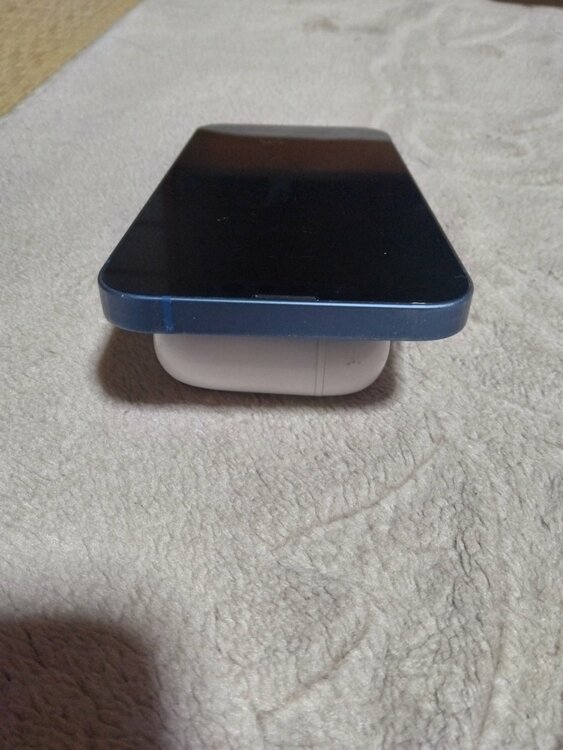 iPhone 13 128GB 楽天モバイル（スマホ）の商品画像 - 査定依頼日：2026年3月18日 - 最高査定価格：28,000円