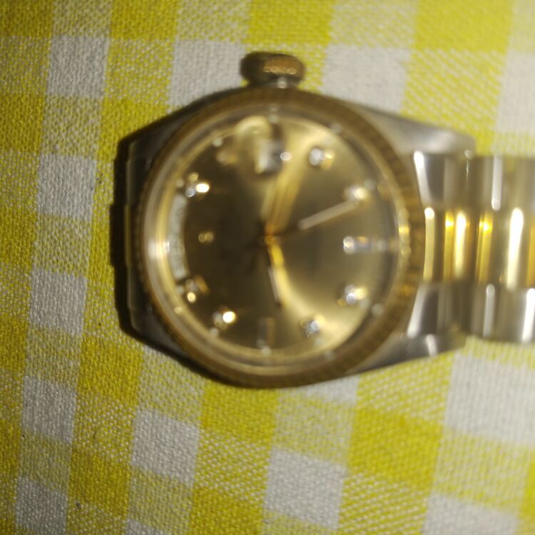 ロレックス デイデイト （高級時計）の商品画像 - 査定依頼日：2025年11月12日 - 最高査定価格：2,580,000円