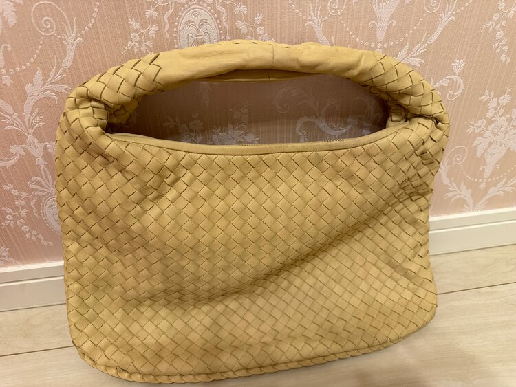 ボッテガ（ブランドバッグ）の商品画像 - 査定依頼日：2025年3月11日 - 最高査定価格：150,000円