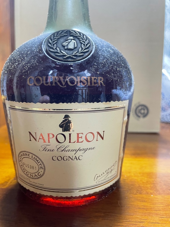 NAPOLEON （お酒）の商品画像 - 査定依頼日：2026年2月21日 - 最高査定価格：1,000円