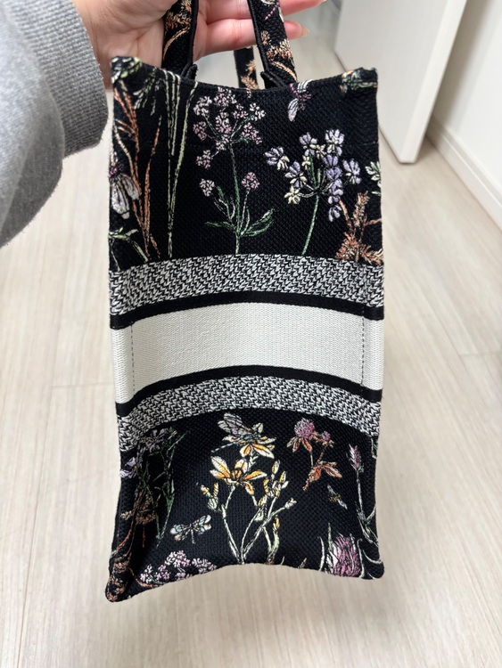 ディオール  （ブランドバッグ）の商品画像 - 査定依頼日：2025年9月24日 - 最高査定価格：200,000円