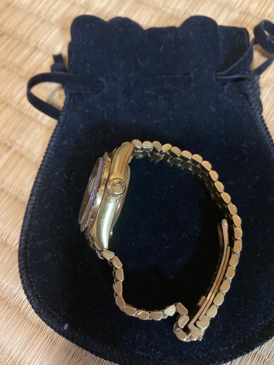 ロレックス デイトジャスト 69088G（高級時計）の商品画像 - 査定依頼日：2025年6月16日 - 最高査定価格：1,600,000円