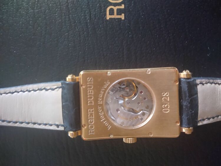 ロジェ・デュブイ その他 （高級時計）の商品画像 - 査定依頼日：2025年10月29日 - 最高査定価格：920,000円