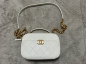 CHANEL バッグ キャビアスキン（ブランドバッグ）の商品画像 - 査定依頼日：2026年2月26日 - 最高査定価格：360,000円