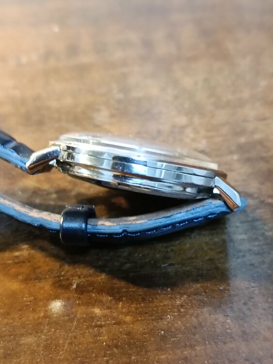 オメガ コンステーション （高級時計）の商品画像 - 査定依頼日：2025年12月6日 - 最高査定価格：150,000円