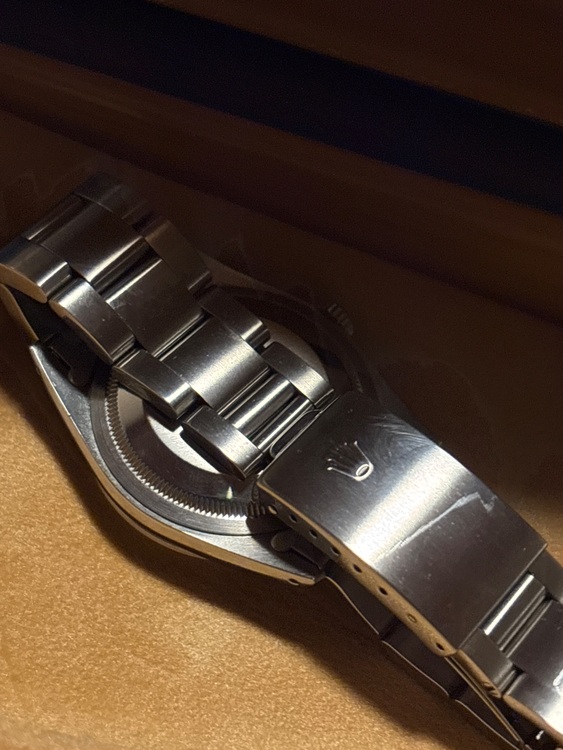 ロレックス エクスプローラー 1427（高級時計）の商品画像 - 査定依頼日：2025年10月27日 - 最高査定価格：1,000,000円