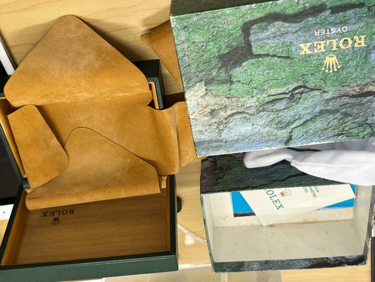 ロレックス エクスプローラー 1427（高級時計）の商品画像 - 査定依頼日：2025年11月13日 - 最高査定価格：900,000円