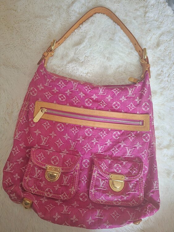 ルイヴィトン モノグラム （ブランドバッグ）の商品画像 - 査定依頼日：2026年2月15日 - 最高査定価格：250,000円