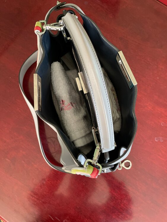 フェンディ  （ブランドバッグ）の商品画像 - 査定依頼日：2025年1月9日 - 最高査定価格：120,000円