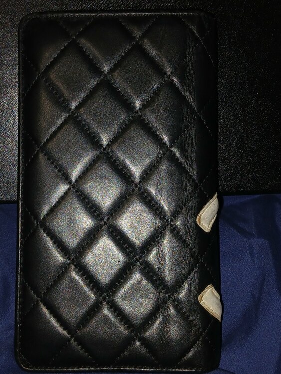 シャネルカンボンライン二つ折財布A26717（ブランド財布・小物）の商品画像 - 査定依頼日：2026年4月2日 - 最高査定価格：40,000円