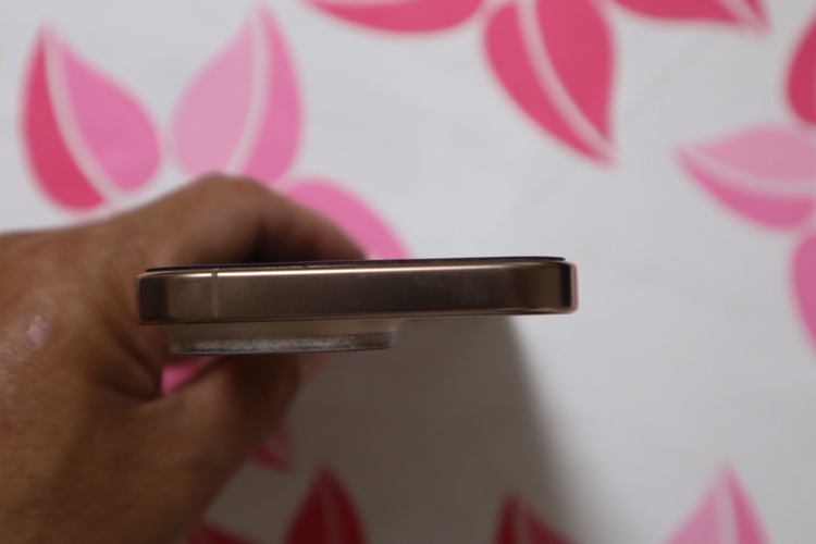 iPhone16Pro512ギガデザートチタニウム（スマホ）の商品画像 - 査定依頼日：2025年9月16日 - 最高査定価格：160,000円