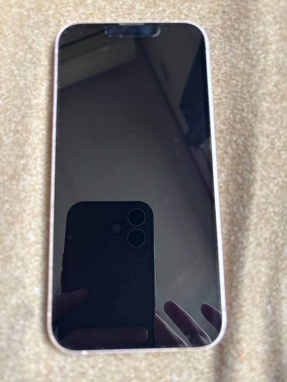 iPhone iPhone 14 256GB au（スマホ）の商品画像 - 査定依頼日：2026年5月29日 - 最高査定価格：51,000円