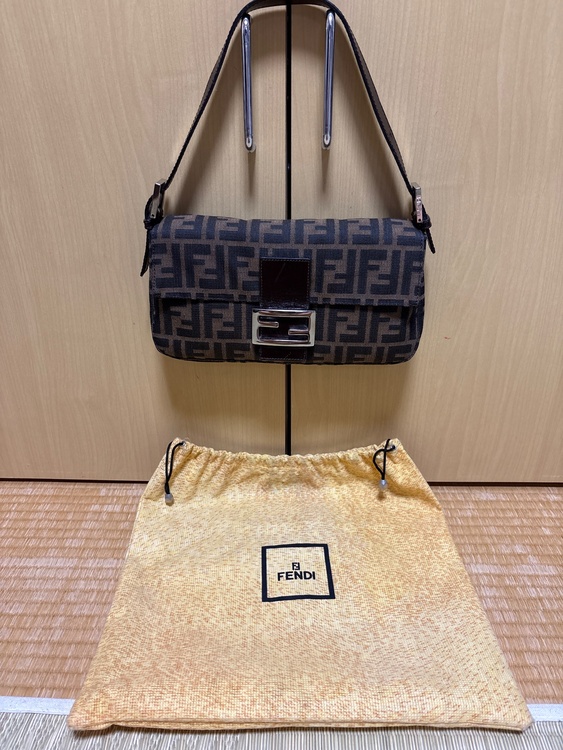 フェンディ（ブランドバッグ）の商品画像 - 査定依頼日：2026年9月18日 - 最高査定価格：100,000円