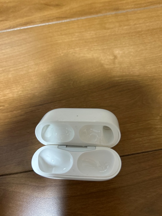 Air Pod s Pro（オーディオ・スピーカー）の商品画像 - 査定依頼日：2026年1月13日 - 最高査定価格：1,000円