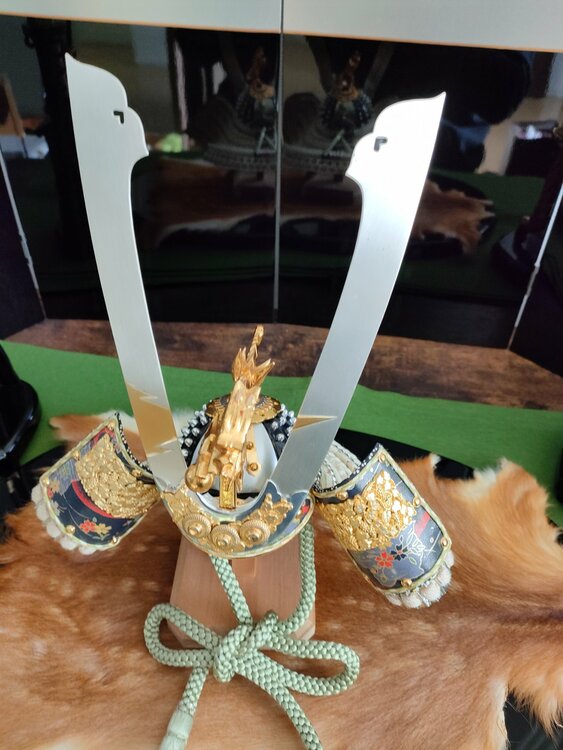 兜（美術品・骨董品）の商品画像 - 査定依頼日：2025年12月26日 - 最高査定価格：1円