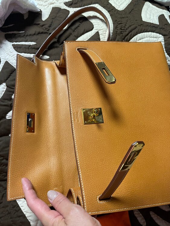 エルメスケリーバッグ（ブランドバッグ）の商品画像 - 査定依頼日：2025年5月31日 - 最高査定価格：1,250,000円