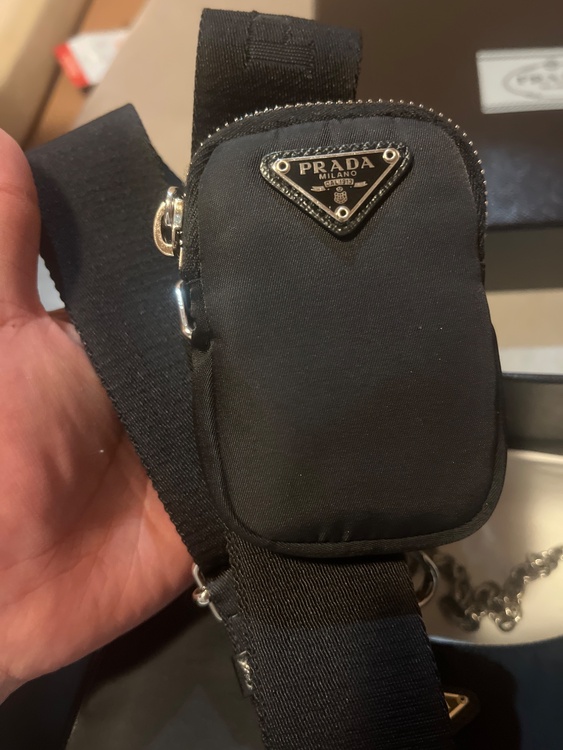 プラダ  （ブランドバッグ）の商品画像 - 査定依頼日：2025年12月13日 - 最高査定価格：180,000円