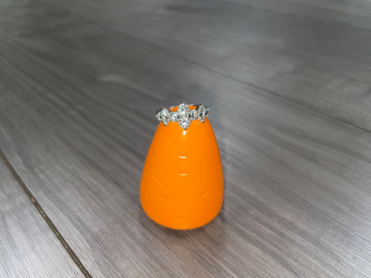 ダイヤ（宝石）の商品画像 - 査定依頼日：2026年2月23日 - 最高査定価格：60,000円