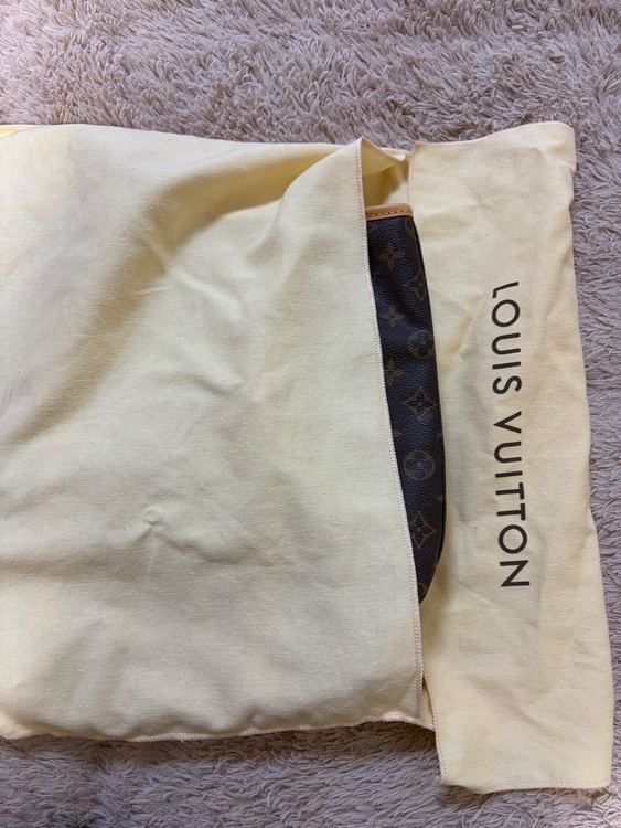 ルイヴィトン モノグラム （ブランドバッグ）の商品画像 - 査定依頼日：2026年1月4日 - 最高査定価格：70,000円