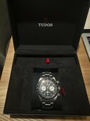 チューダー ブラックベイ 79360（高級時計）の商品画像 - 査定依頼日：2026年1月24日 - 最高査定価格：500,000円