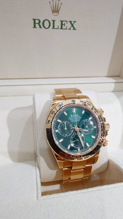 ロレックス デイトナ 11650（高級時計）の商品画像 - 査定依頼日：2025年5月7日 - 最高査定価格：10,000,000円