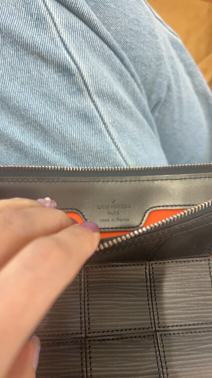 ルイヴィトン エピ （ブランドバッグ）の商品画像 - 査定依頼日：2025年4月17日 - 最高査定価格：55,000円