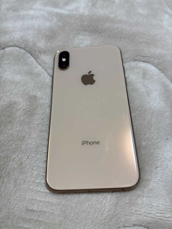 iPhone iPhoneXS 256GB docomo（スマホ）の商品画像 - 査定依頼日：2026年6月4日 - 最高査定価格：16,000円