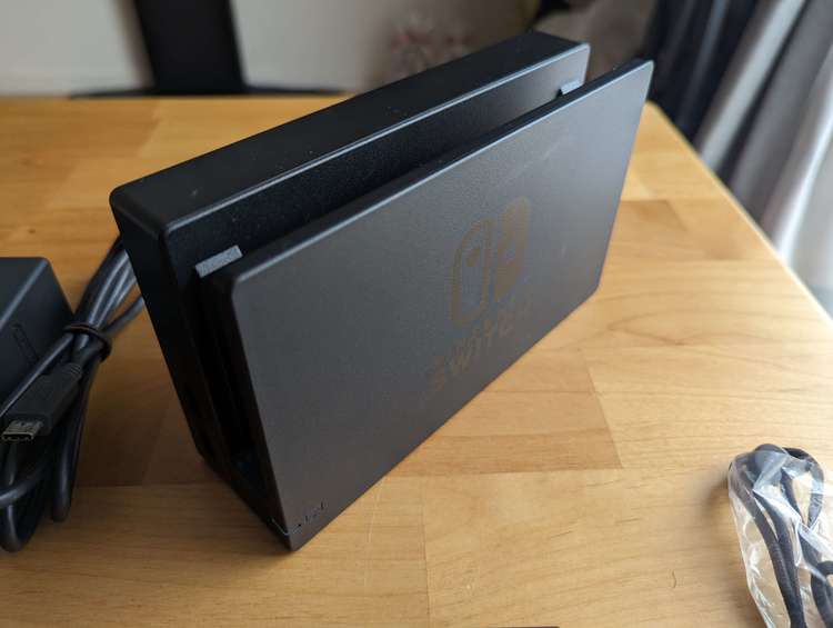 Nintendo Switch本体 スプラトゥーン2セット（ゲーム機本体・ゲームソフト）の商品画像 - 査定依頼日：2023年7月1日 - 最高査定価格：18,000円