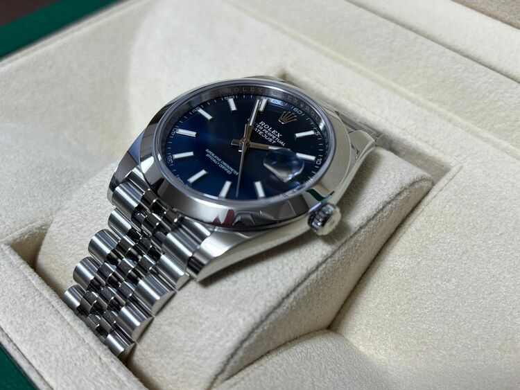 ロレックス デイトジャスト 12630（高級時計）の商品画像 - 査定依頼日：2025年11月24日 - 最高査定価格：1,650,000円