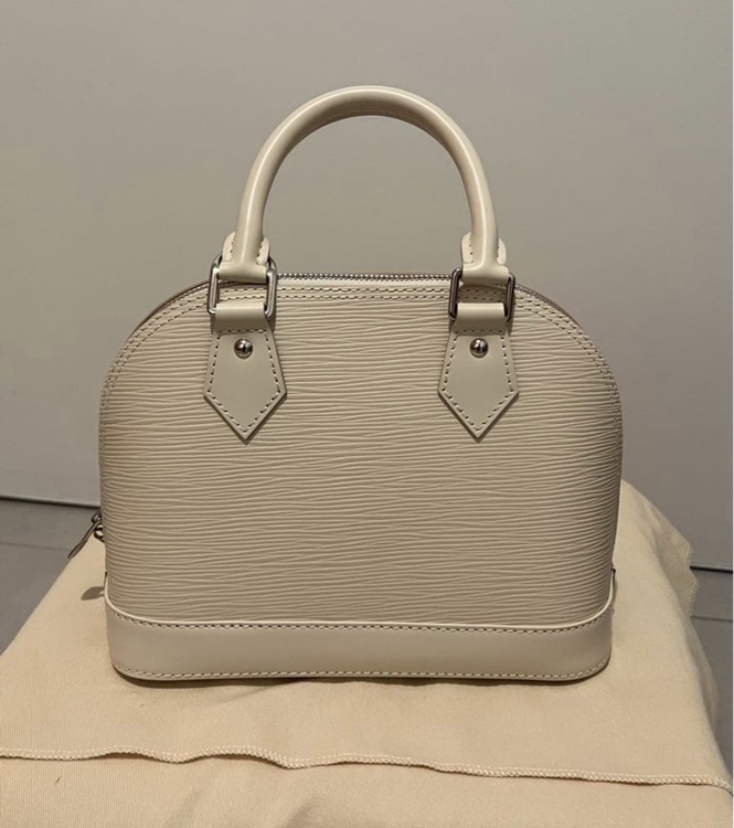 アルマ（ブランドバッグ）の商品画像 - 査定依頼日：2026年1月15日 - 最高査定価格：200,000円