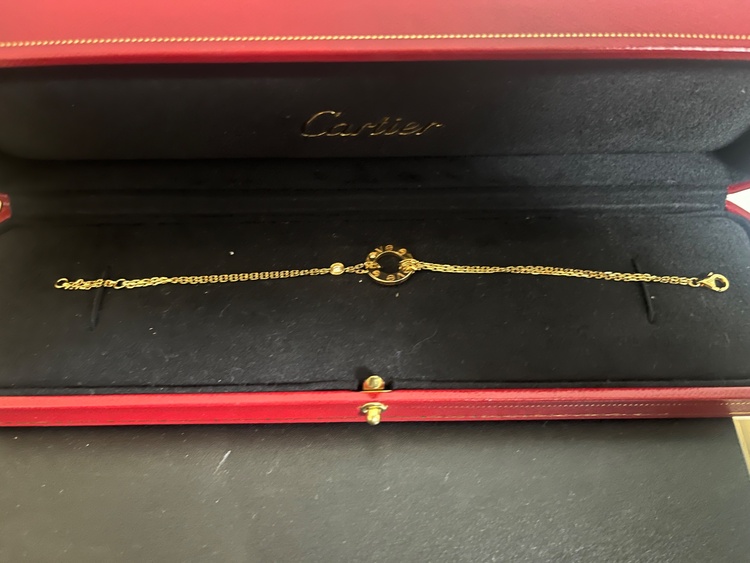 カルティエ ラブブレス ラブサークル ブレスレット（金・貴金属）の商品画像 - 査定依頼日：2026年4月1日 - 最高査定価格：250,000円