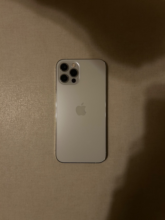 iPhone 12 Pro 128GB au（スマホ）の商品画像 - 査定依頼日：2026年3月9日 - 最高査定価格：28,000円