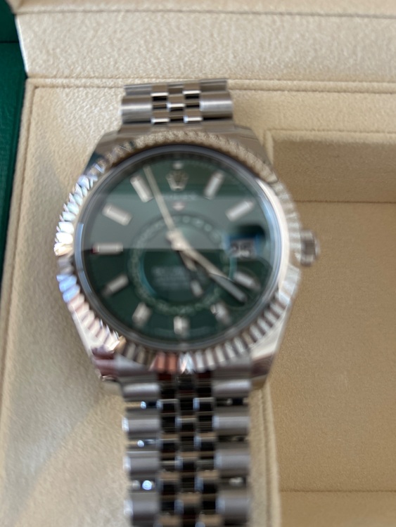 スカイドゥエラー（高級時計）の商品画像 - 査定依頼日：2025年7月24日 - 最高査定価格：4,300,000円