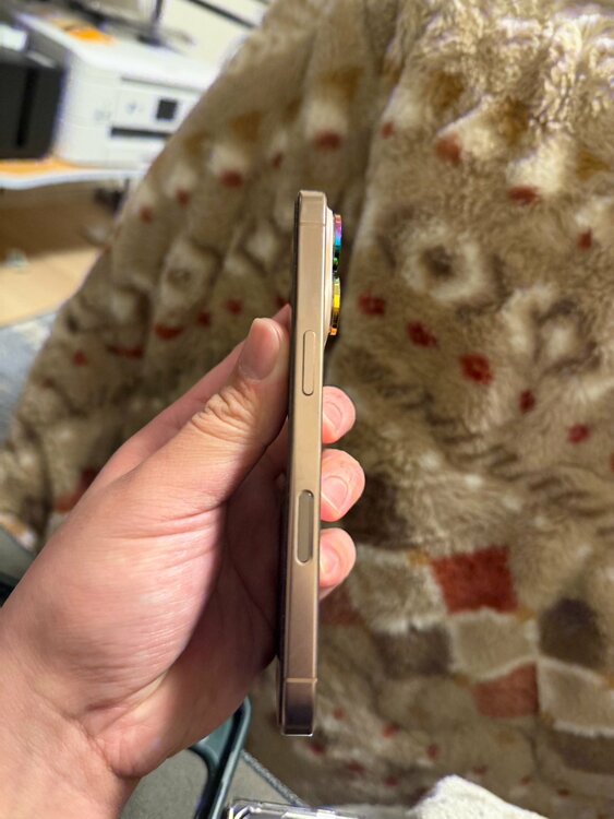 iPhone 16 Pro 128GB SIMフリー（スマホ）の商品画像 - 査定依頼日：2026年4月2日 - 最高査定価格：103,000円