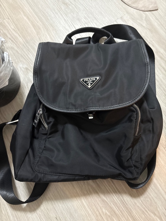 プラダ  （ブランドバッグ）の商品画像 - 査定依頼日：2025年9月20日 - 最高査定価格：120,000円